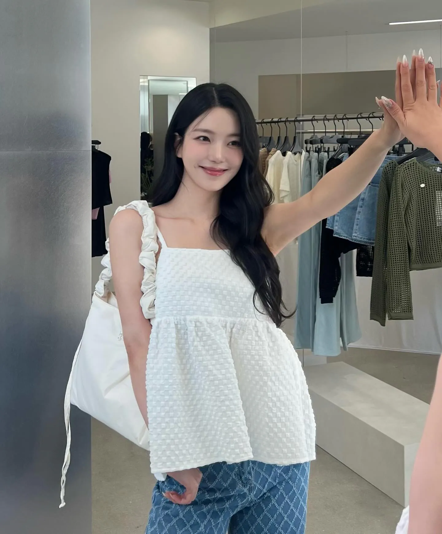 Yun Ha Jeong (Single's Inferno) - yun-ha-jeong-singles-inferno-hot-23.webp